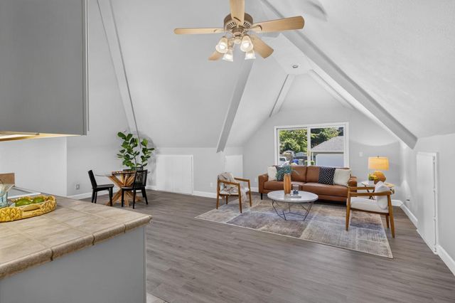 109 Pradera Ct, Folsom, CA 95630