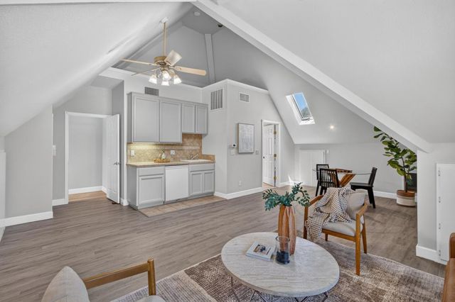 109 Pradera Ct, Folsom, CA 95630
