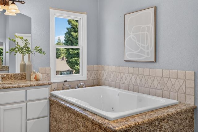 109 Pradera Ct, Folsom, CA 95630