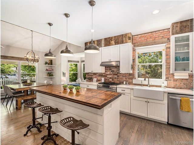 912 Arapahoe St, Golden, CO 80401