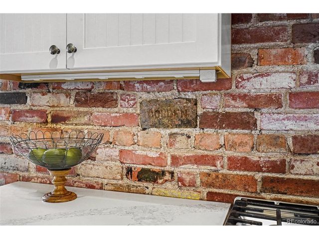 912 Arapahoe St, Golden, CO 80401