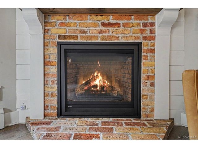 912 Arapahoe St, Golden, CO 80401