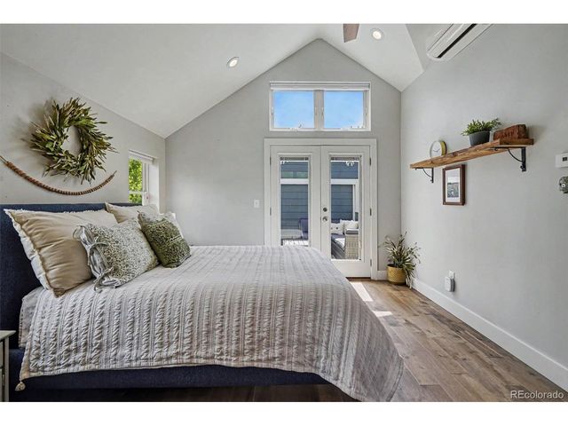 912 Arapahoe St, Golden, CO 80401
