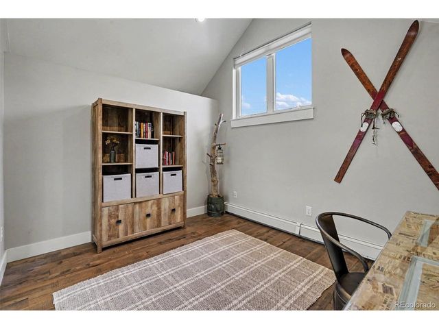 912 Arapahoe St, Golden, CO 80401