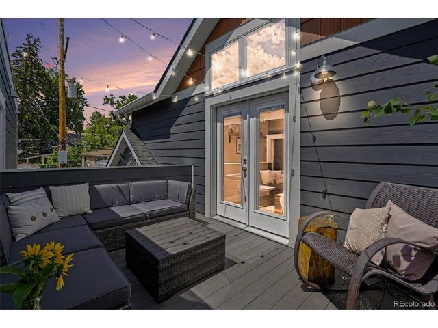 912 Arapahoe St, Golden, CO 80401
