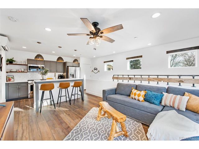 912 Arapahoe St, Golden, CO 80401