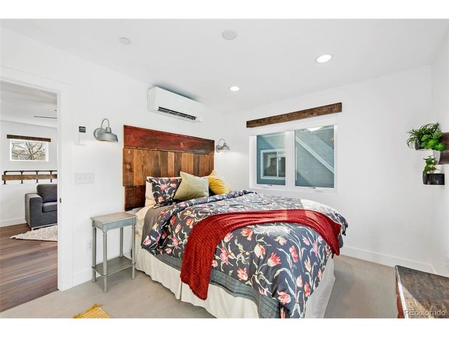 912 Arapahoe St, Golden, CO 80401