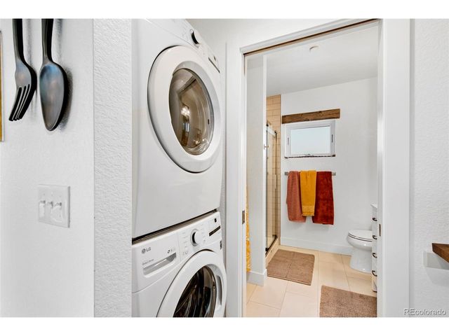 912 Arapahoe St, Golden, CO 80401