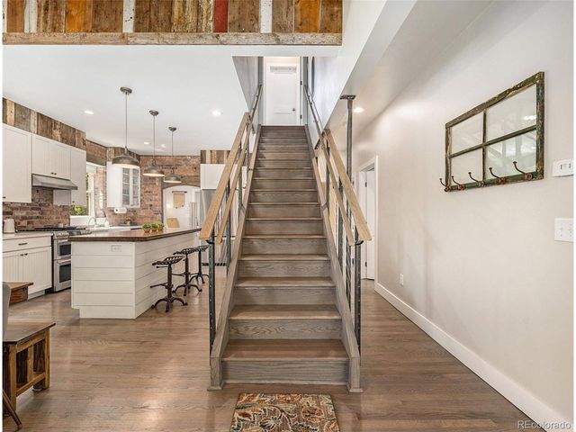 912 Arapahoe St, Golden, CO 80401