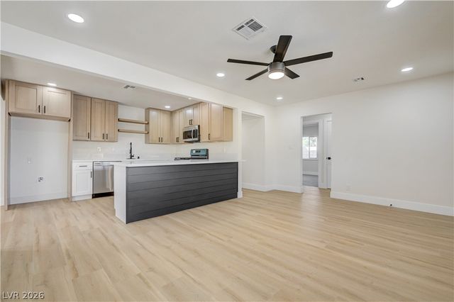 103 Elm Street, Henderson, NV 89015