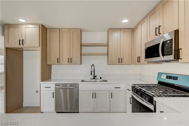 103 Elm Street, Henderson, NV 89015