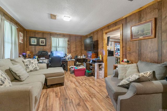 319 Wagon Train Road, Mcrae, AR 72102