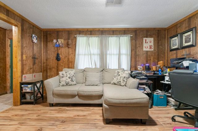 319 Wagon Train Road, Mcrae, AR 72102