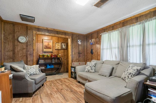 319 Wagon Train Road, Mcrae, AR 72102