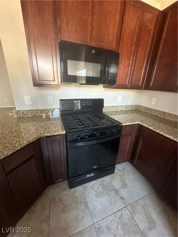 104 Aurelia Avenue, North Las Vegas, NV 89084