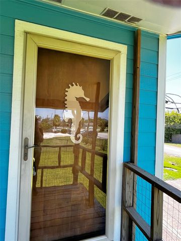 215 12th Street, San Leon, TX 77539