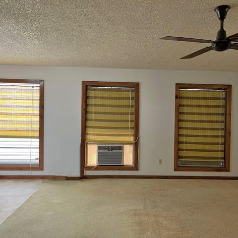 215 12th Street, San Leon, TX 77539