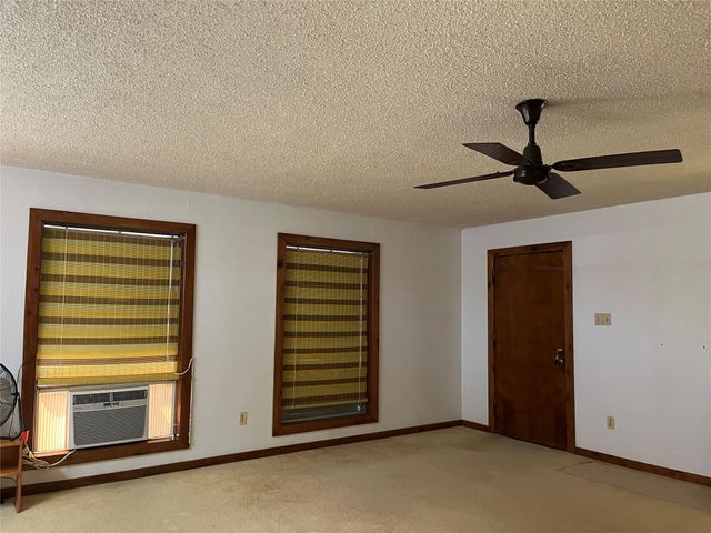 215 12th Street, San Leon, TX 77539