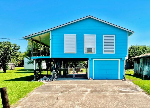 215 12th Street, San Leon, TX 77539