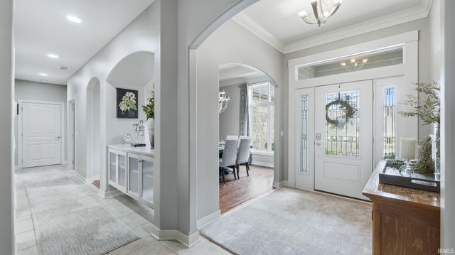 15725 Golden Eagle Cove, Huntertown, IN 46748