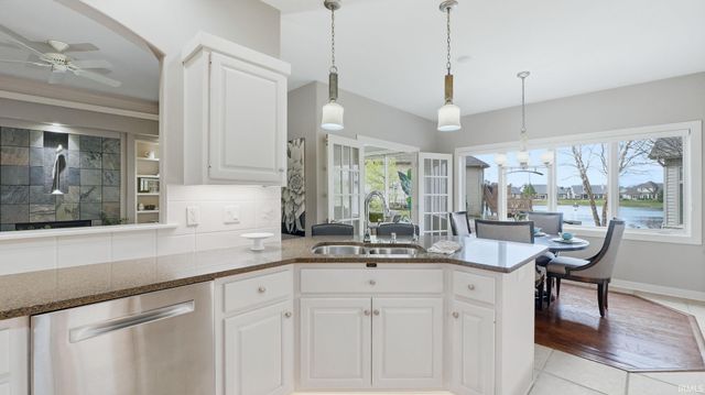 15725 Golden Eagle Cove, Huntertown, IN 46748