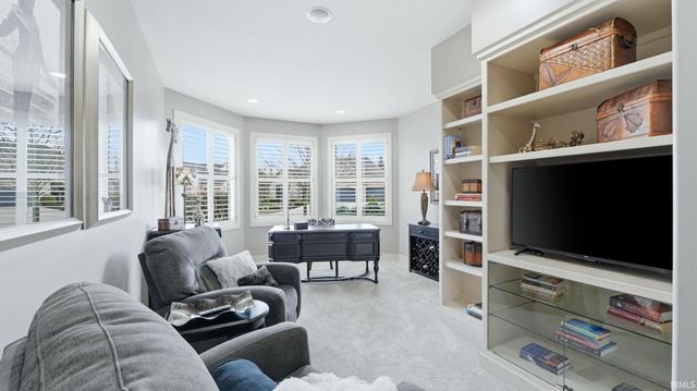 15725 Golden Eagle Cove, Huntertown, IN 46748