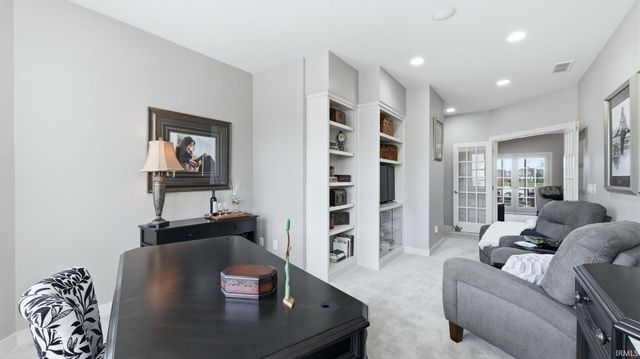 15725 Golden Eagle Cove, Huntertown, IN 46748