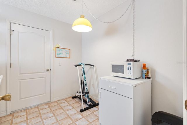 3000 SANDY LANE, The Villages, FL 32162