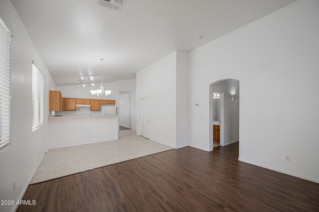 6918 S 37TH Glen, Phoenix, AZ 85041