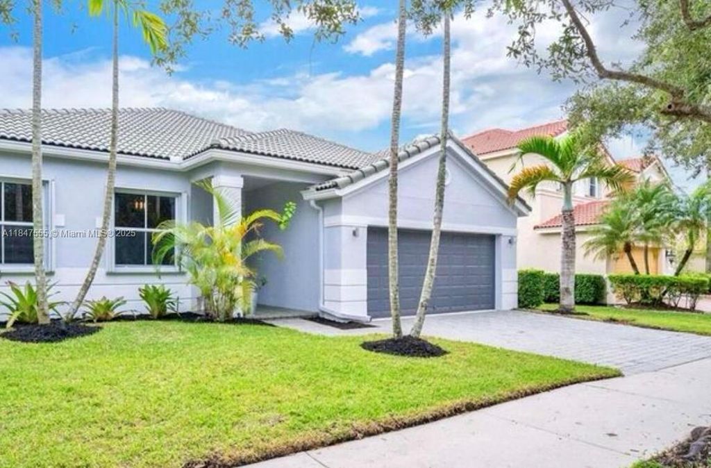 796 Tulip Cir, Weston, FL 33327