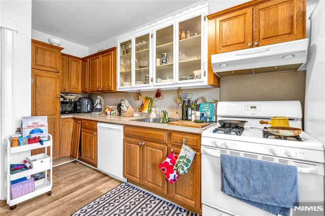 94 Broadway 2, Hillsdale, NJ 07642