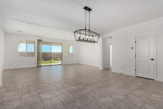 14807 W Soft Wind Drive, Surprise, AZ 85387