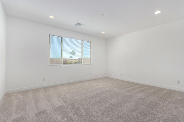 14807 W Soft Wind Drive, Surprise, AZ 85387
