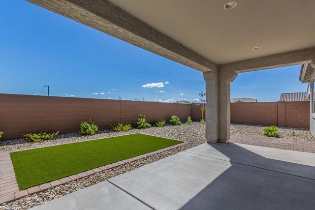 14807 W Soft Wind Drive, Surprise, AZ 85387