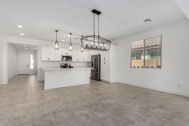 14807 W Soft Wind Drive, Surprise, AZ 85387