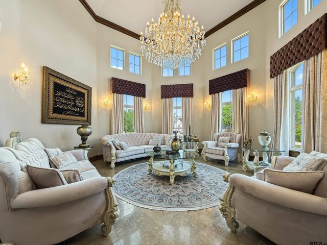 7105 Walden Dr, Tyler, TX 75703