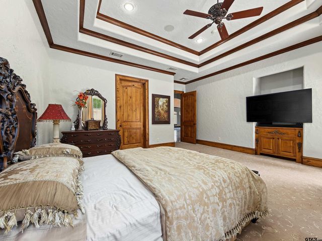 7105 Walden Dr, Tyler, TX 75703