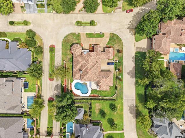 7105 Walden Dr, Tyler, TX 75703