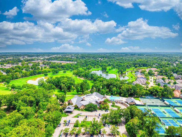 7105 Walden Dr, Tyler, TX 75703