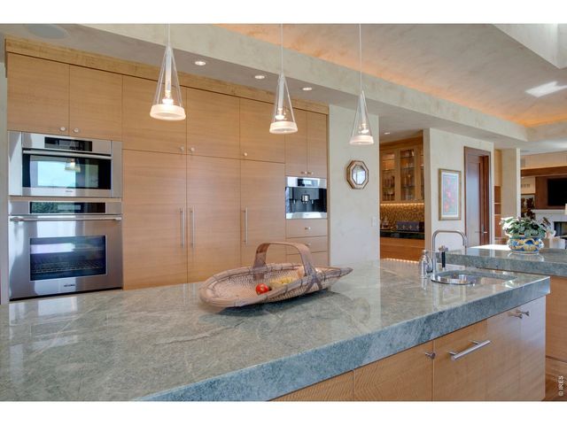 335 Lee Hill Dr, Boulder, CO 80302