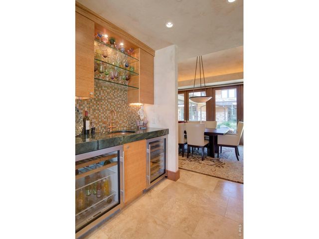 335 Lee Hill Dr, Boulder, CO 80302