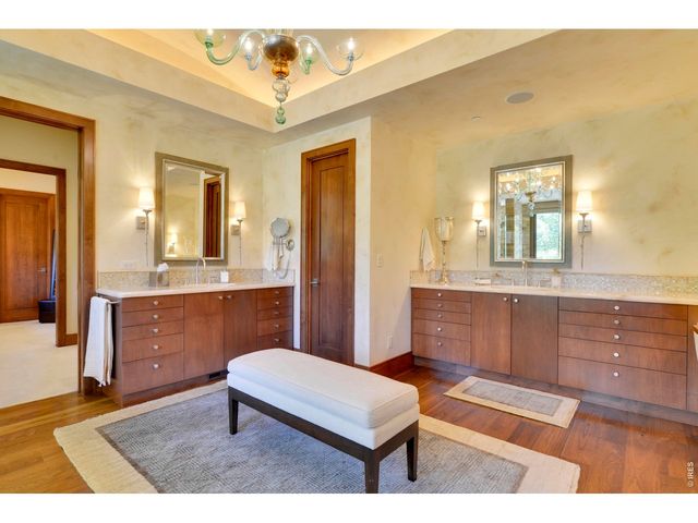 335 Lee Hill Dr, Boulder, CO 80302