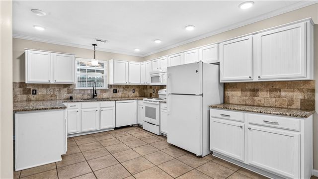 1302 Anna Street, Bentonville, AR 72712