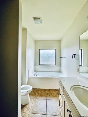 1560 Tasajillo Dr, St Gabriel, LA 70776