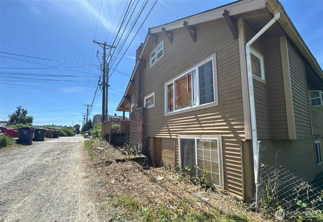 1115 S 18th Street, Tacoma, WA 98405