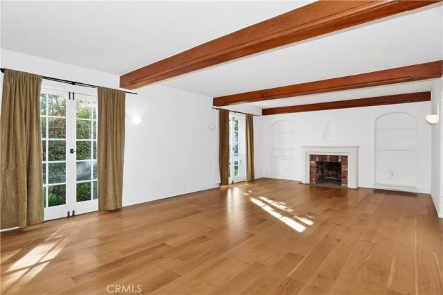 6211 Warner Drive, Los Angeles, CA 90048