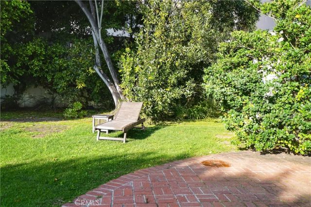 6211 Warner Drive, Los Angeles, CA 90048