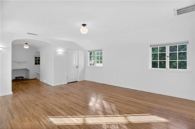 6211 Warner Drive, Los Angeles, CA 90048