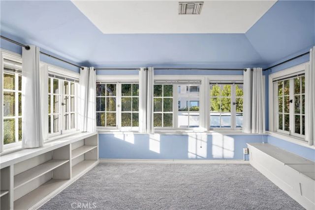 6211 Warner Drive, Los Angeles, CA 90048