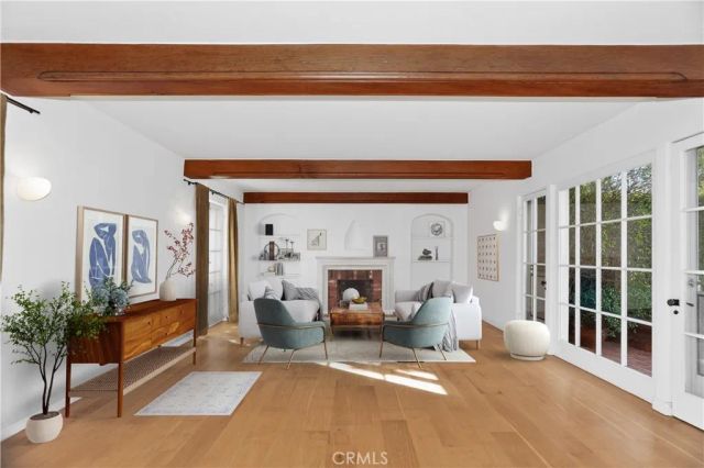 6211 Warner Drive, Los Angeles, CA 90048